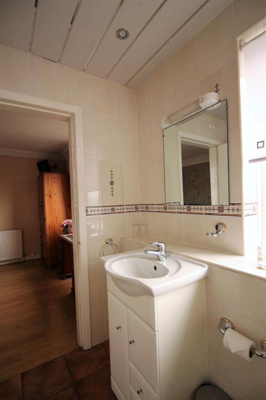 Fairway Hotel Батгэйт Экстерьер фото